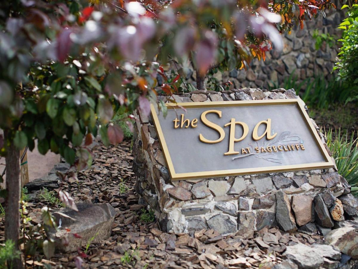 Hotel Sagecliffe &